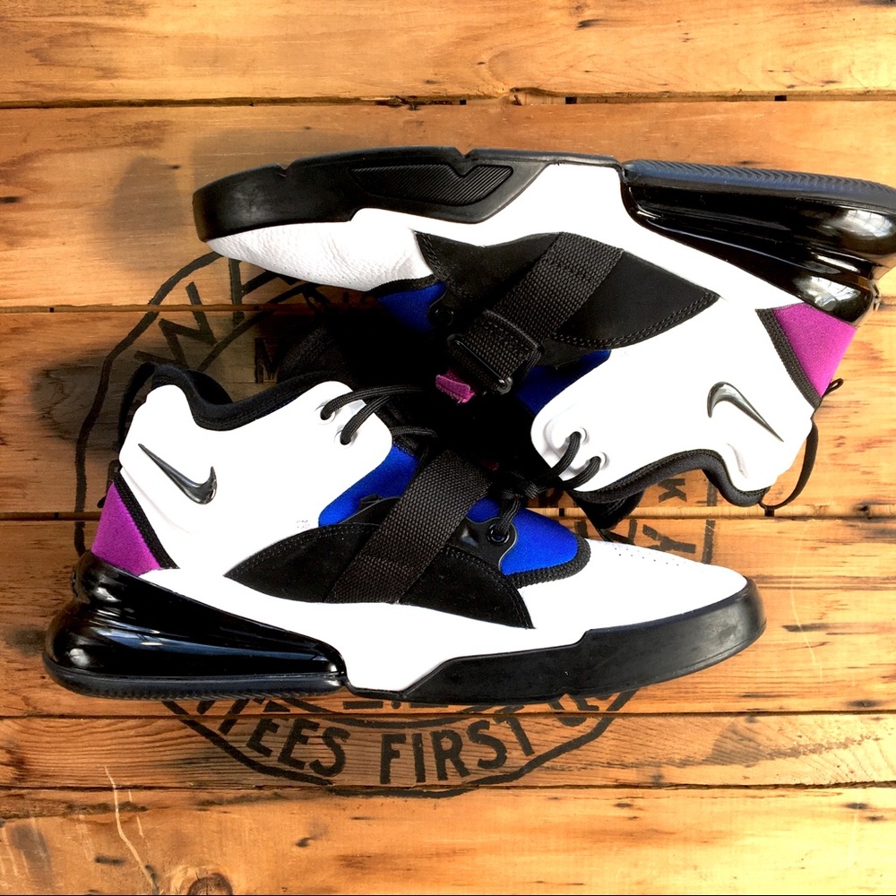 Nike Air Force 270 AH6772-101 men’s size 10.5